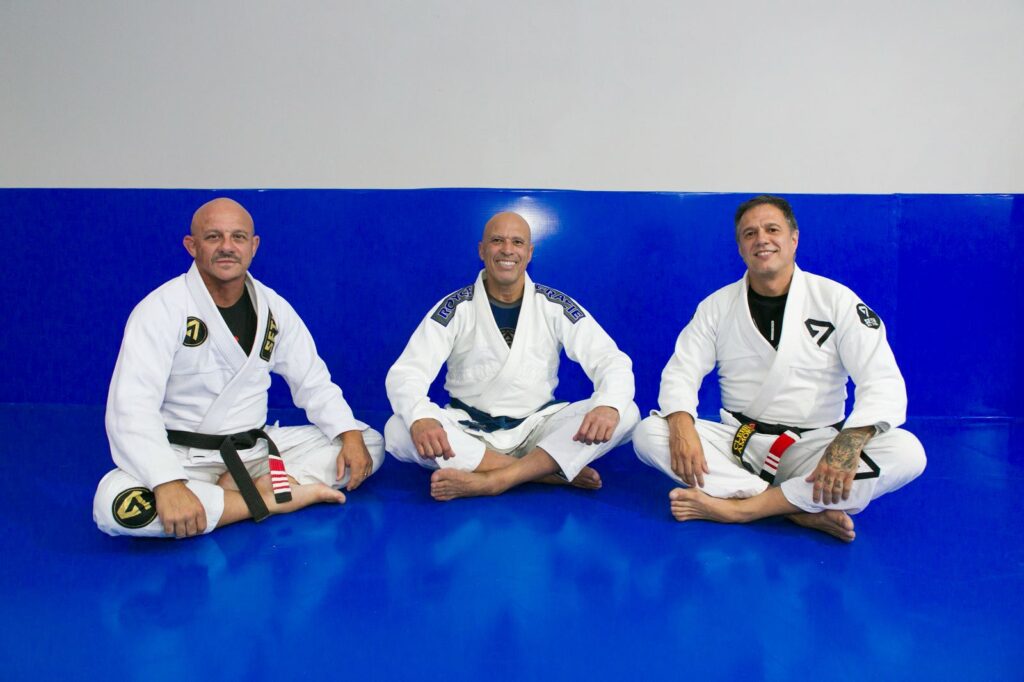 Da esq. para dir. Alexandre Marciano, Royce Gracie e Cleber Amorim 